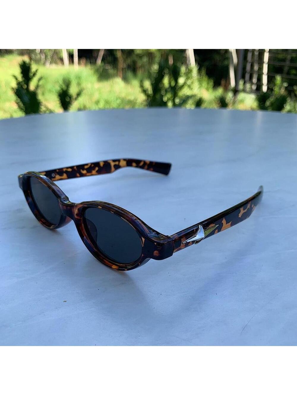 Cyber Star Vintage y2k style cheetah print oval sunglasses. Tinted oval Lenses - Picture 7 of 8